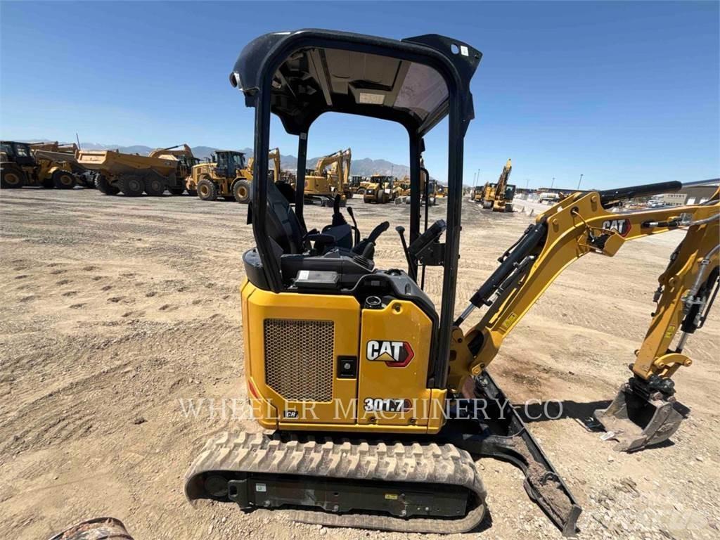 CAT 301.7 C1 Lánctalpas kotrók