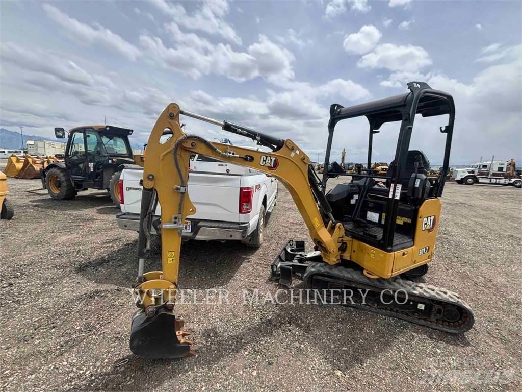 CAT 301.7 C1 Lánctalpas kotrók