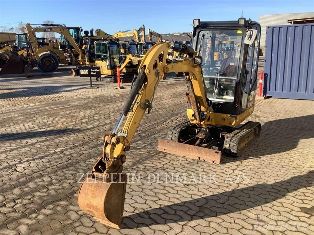 CAT 301.7D Lánctalpas kotrók