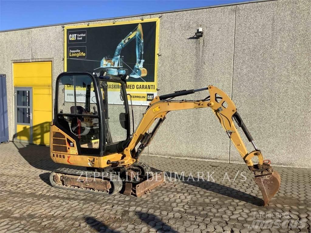 CAT 301.7D Lánctalpas kotrók