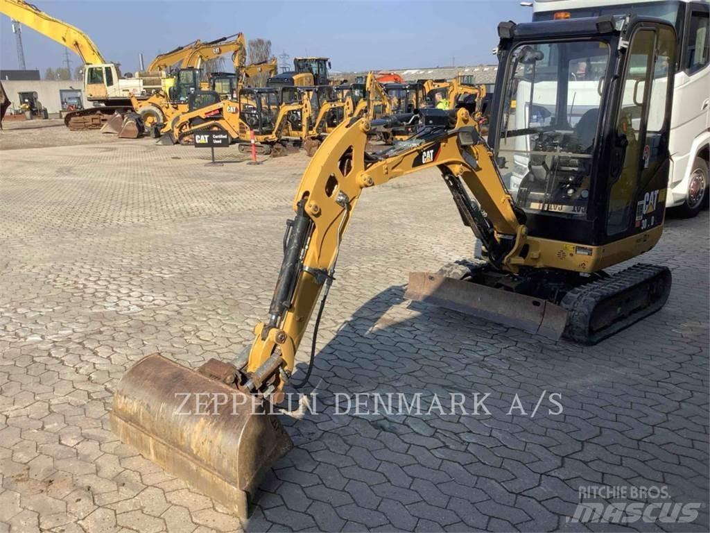 CAT 301.7D Lánctalpas kotrók