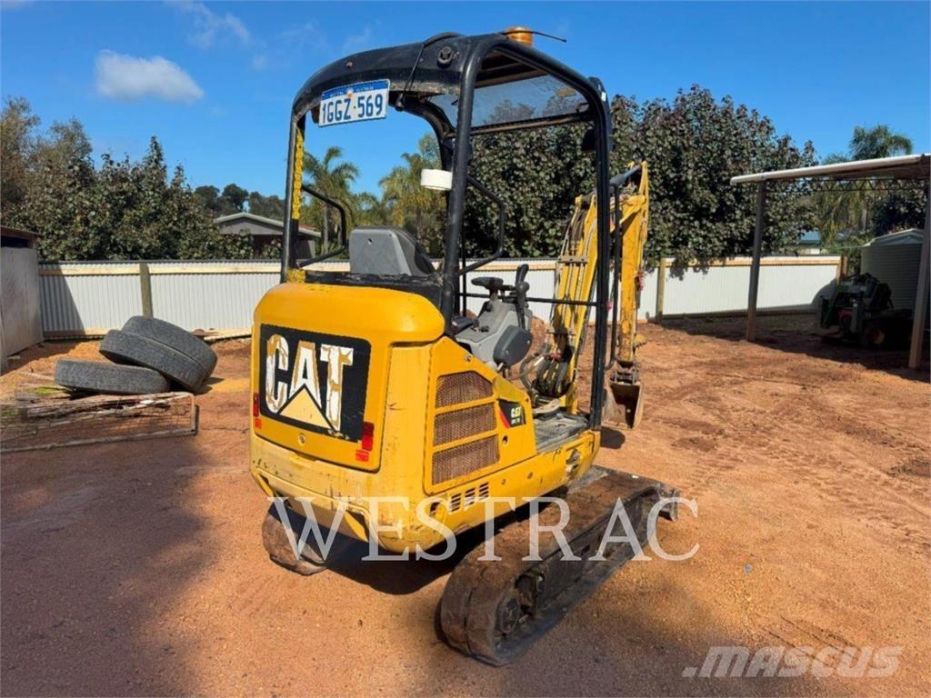 CAT 301.7D Lánctalpas kotrók