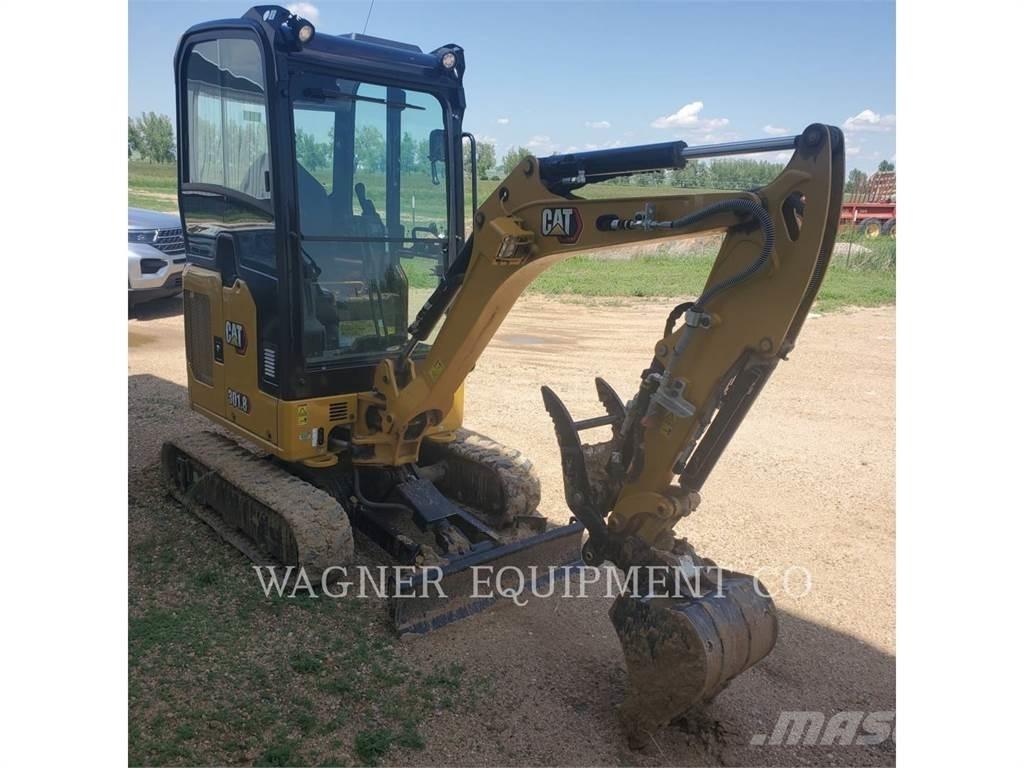 CAT 301.8 Lánctalpas kotrók