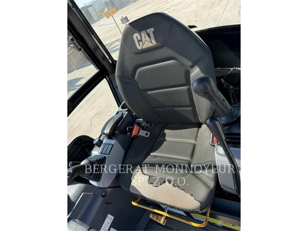 CAT 301.8 Lánctalpas kotrók