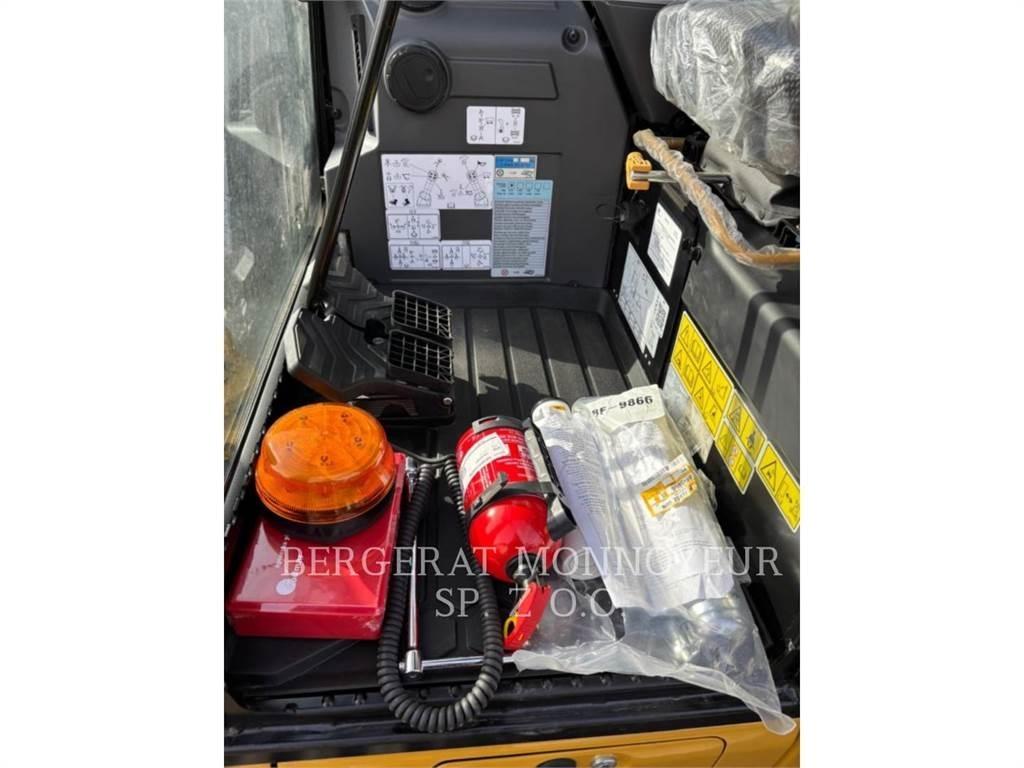 CAT 301.8 Lánctalpas kotrók