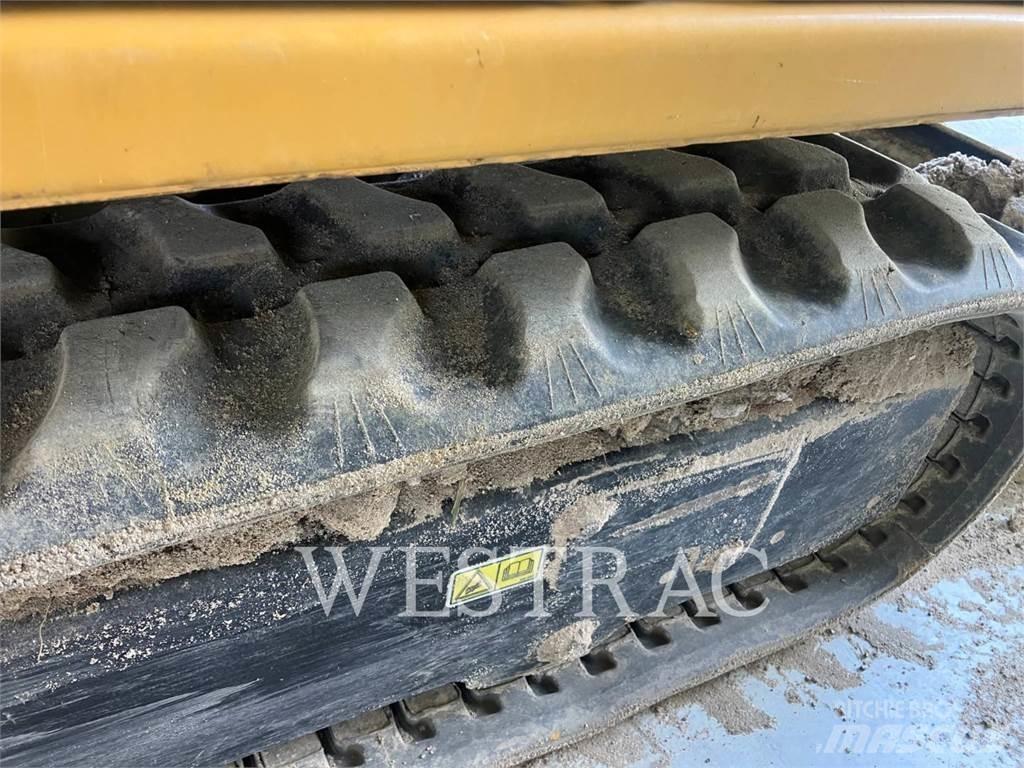 CAT 301.8 Mini kotrók < 7t