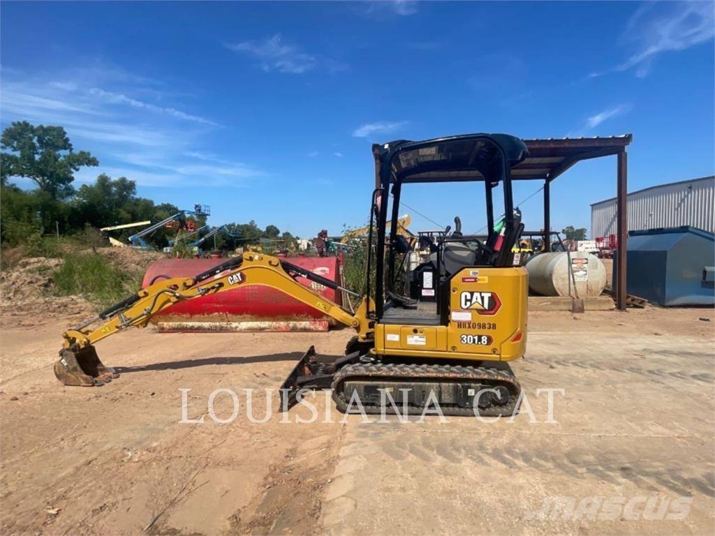 CAT 301.8 Mini kotrók < 7t