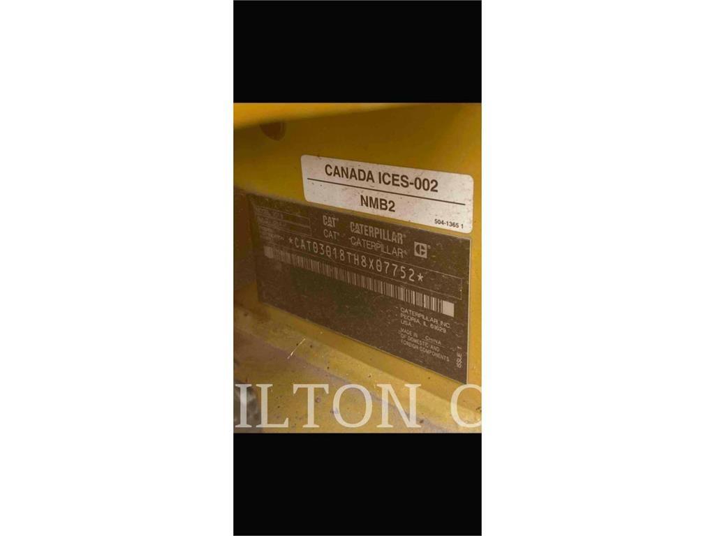 CAT 301.8 Lánctalpas kotrók