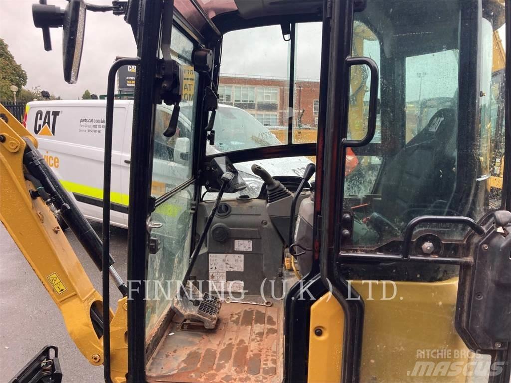 CAT 301.8-05A Lánctalpas kotrók
