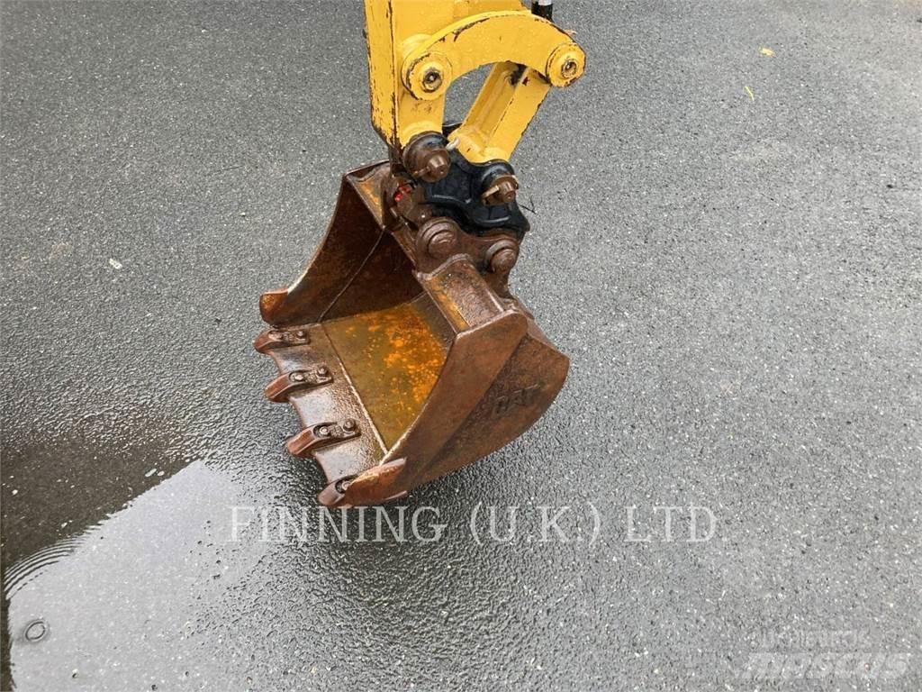 CAT 301.8-05A Lánctalpas kotrók