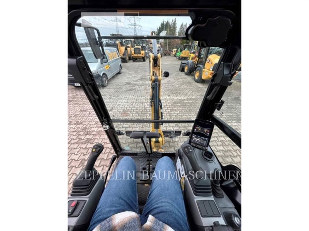 CAT 301.8-05A Lánctalpas kotrók