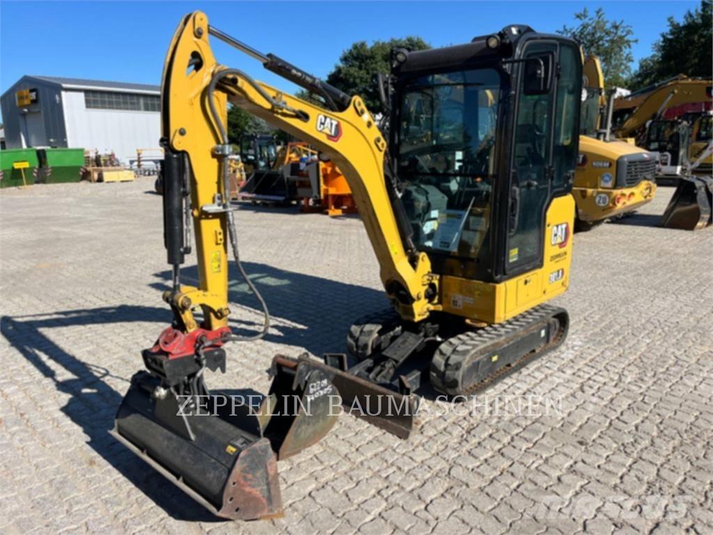 CAT 301.8-05A Lánctalpas kotrók