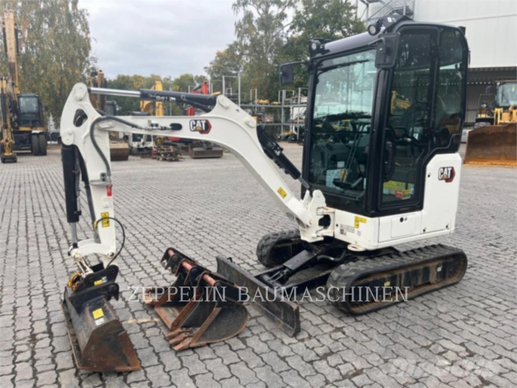 CAT 301.8-05A Lánctalpas kotrók