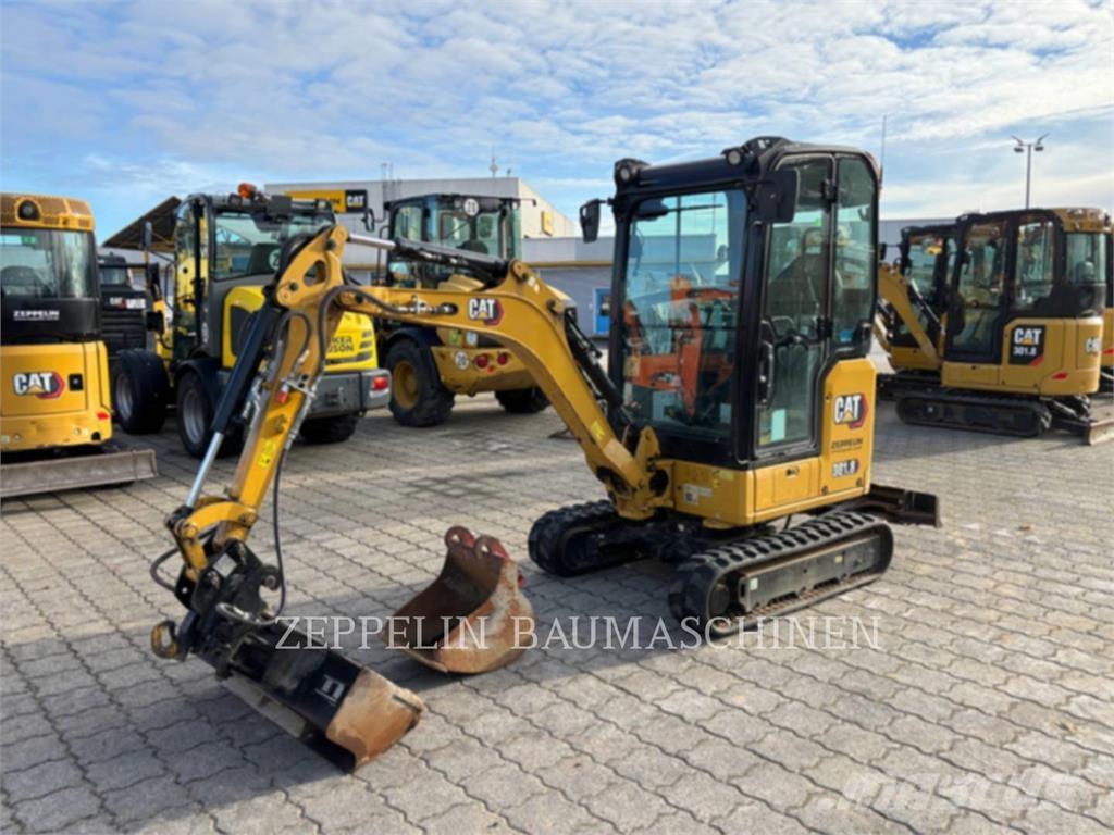 CAT 301.8-05A Lánctalpas kotrók