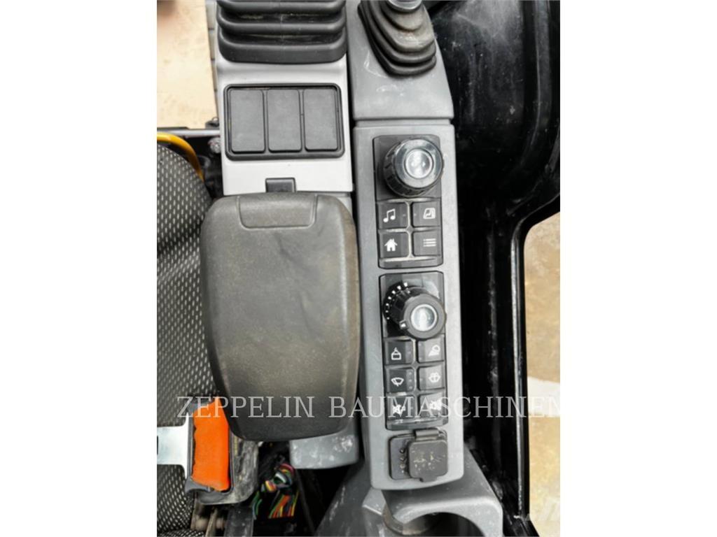 CAT 301.8-05A Lánctalpas kotrók