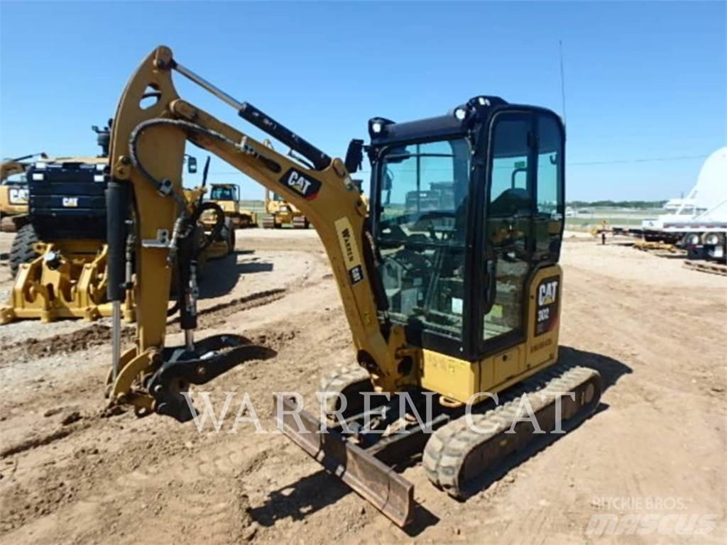 CAT 302 Lánctalpas kotrók