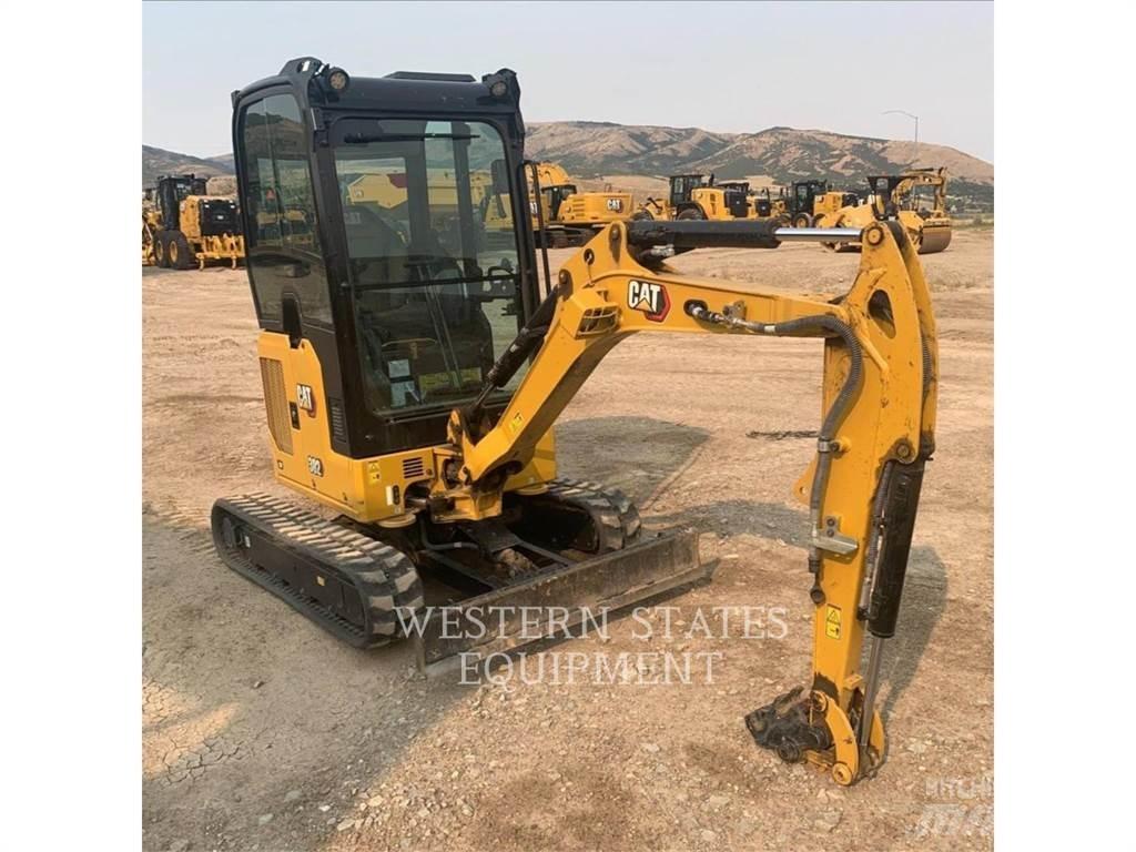 CAT 302 Lánctalpas kotrók