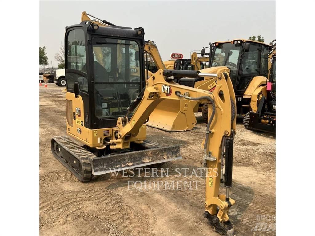 CAT 302 Lánctalpas kotrók
