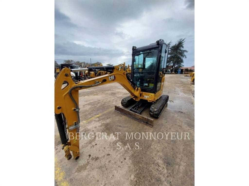 CAT 302 Lánctalpas kotrók