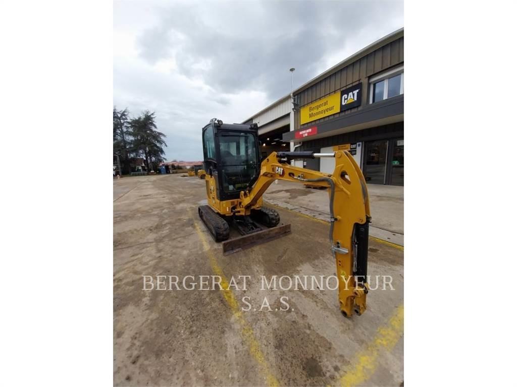 CAT 302 Lánctalpas kotrók