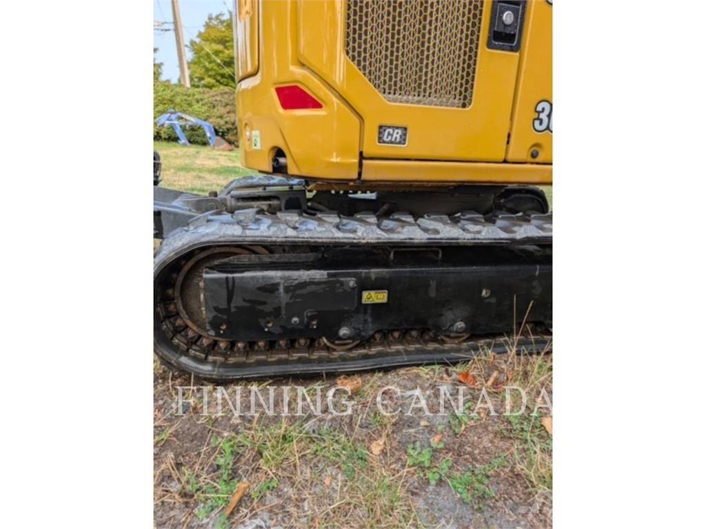 CAT 302 Lánctalpas kotrók