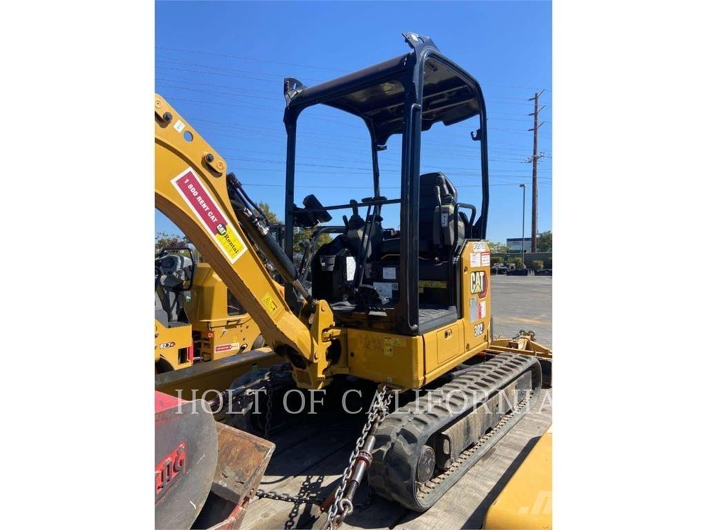 CAT 302 Lánctalpas kotrók