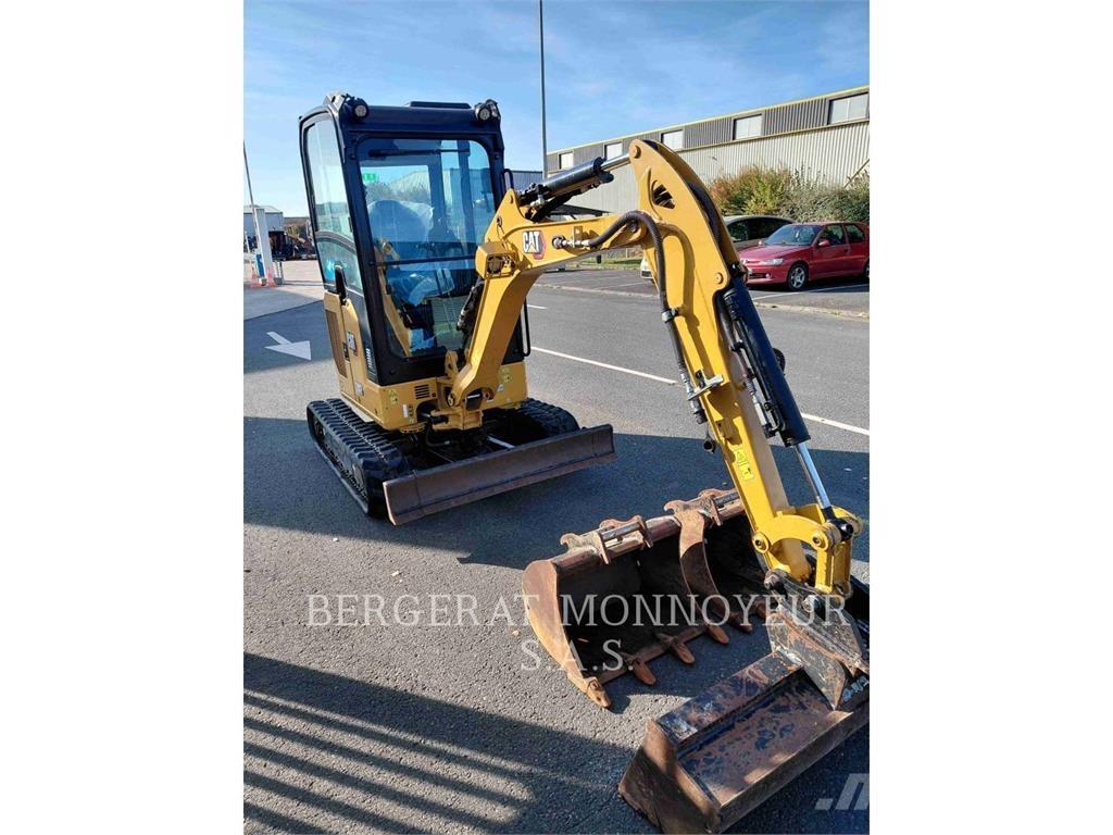 CAT 302 Lánctalpas kotrók