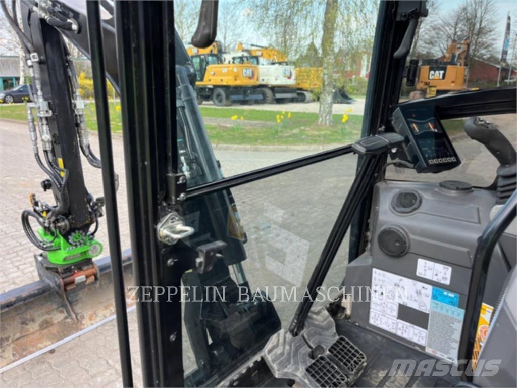 CAT 302-05A CR Lánctalpas kotrók