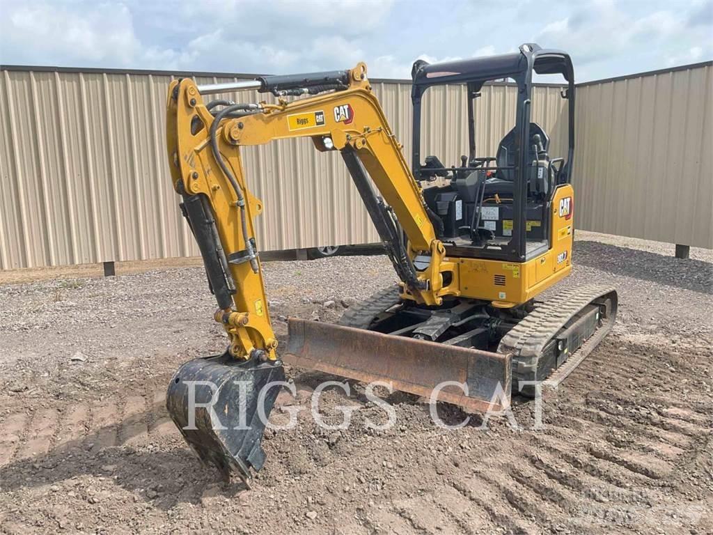 CAT 302.7 Lánctalpas kotrók