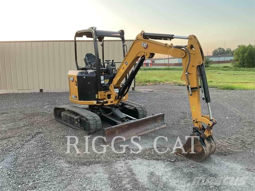 CAT 302.7 Lánctalpas kotrók