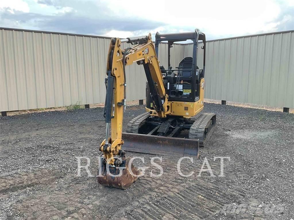 CAT 302.7 Lánctalpas kotrók