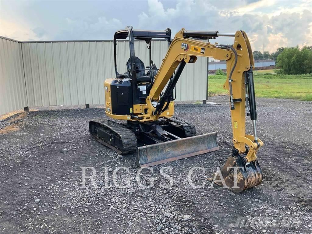 CAT 302.7 Lánctalpas kotrók