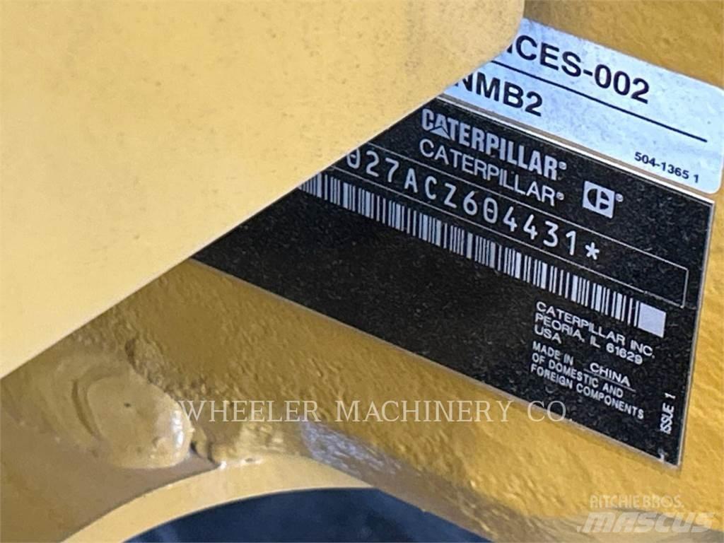 CAT 302.7 C1 Lánctalpas kotrók