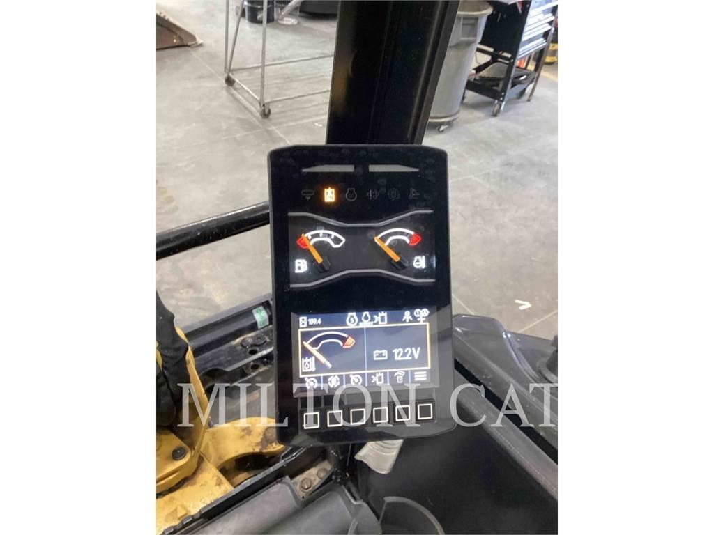 CAT 302.707CR Lánctalpas kotrók
