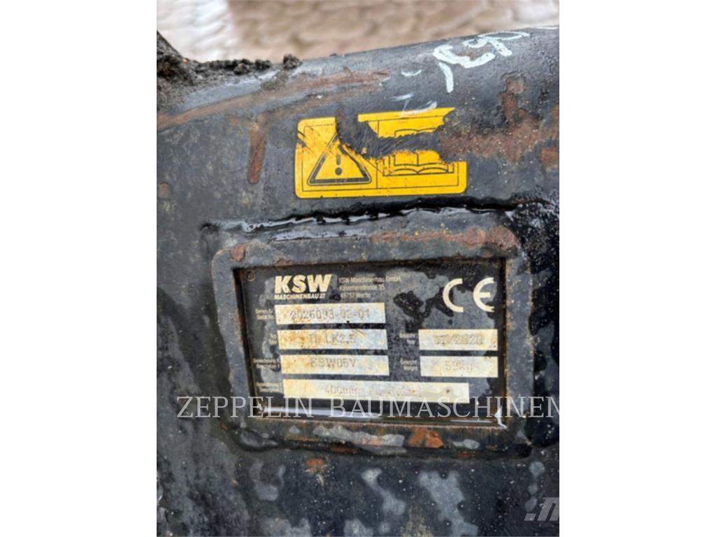 CAT 302.7D Lánctalpas kotrók