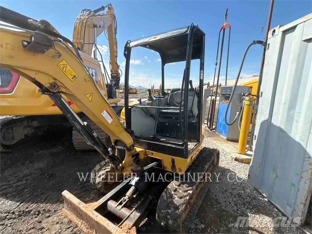 CAT 302.7DC1TH Lánctalpas kotrók