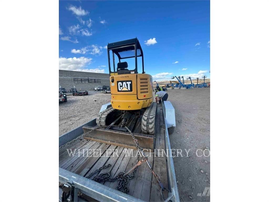 CAT 302.7DC1TH Lánctalpas kotrók