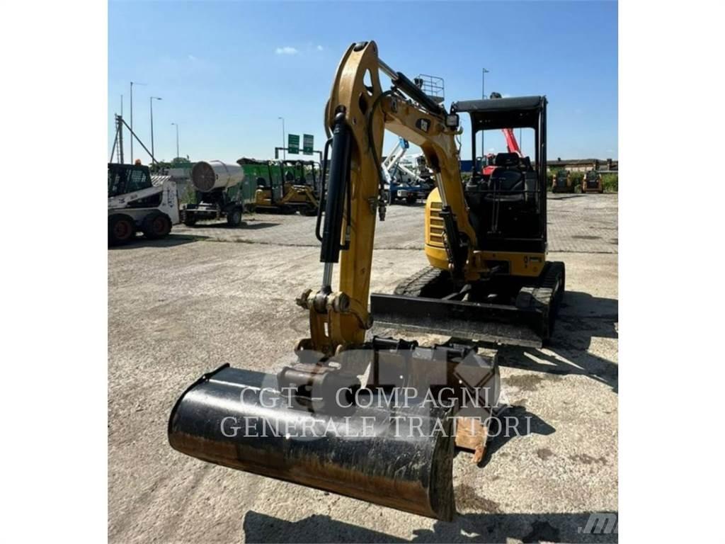CAT 302.7DCR Lánctalpas kotrók