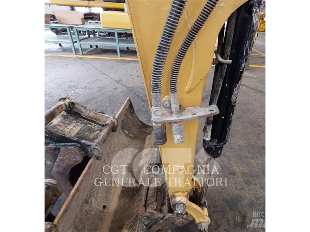 CAT 302.7DCR Lánctalpas kotrók