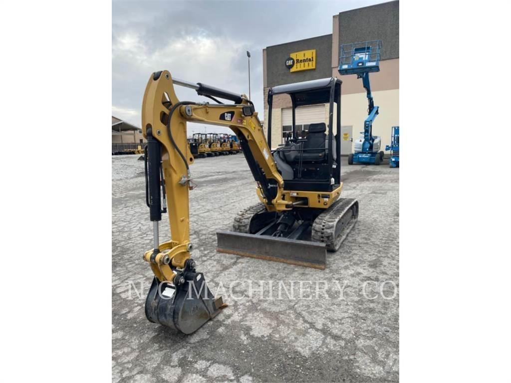 CAT 302.7DCRCN Lánctalpas kotrók