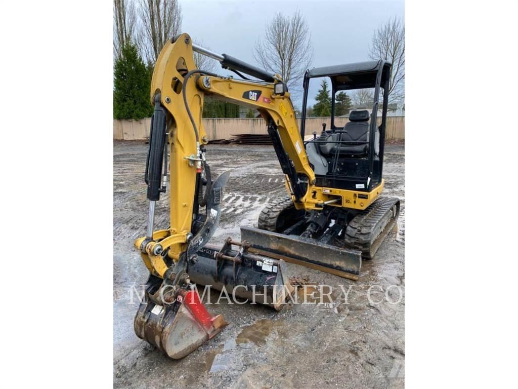 CAT 302.7DCRCN Lánctalpas kotrók