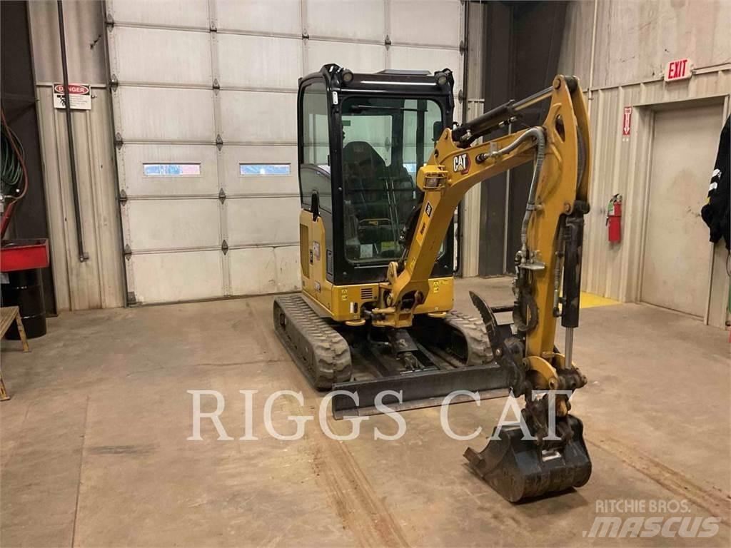 CAT 302 A Lánctalpas kotrók