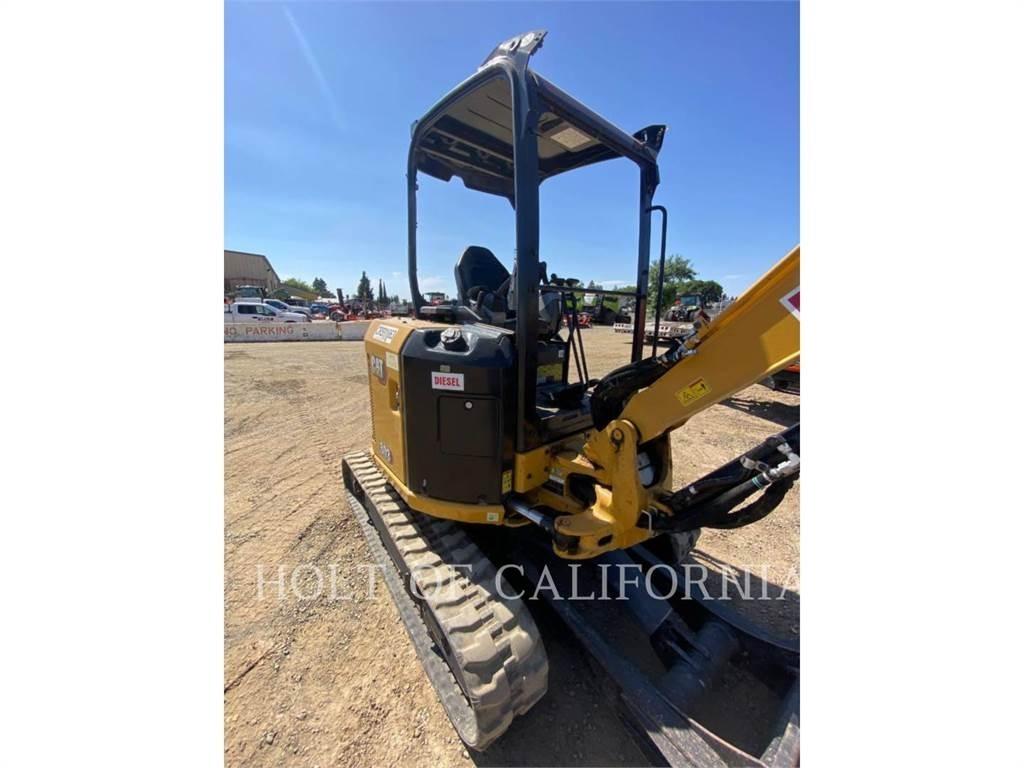 CAT 303 Lánctalpas kotrók
