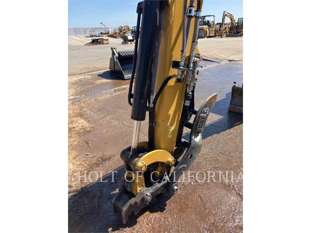 CAT 303.5 Lánctalpas kotrók