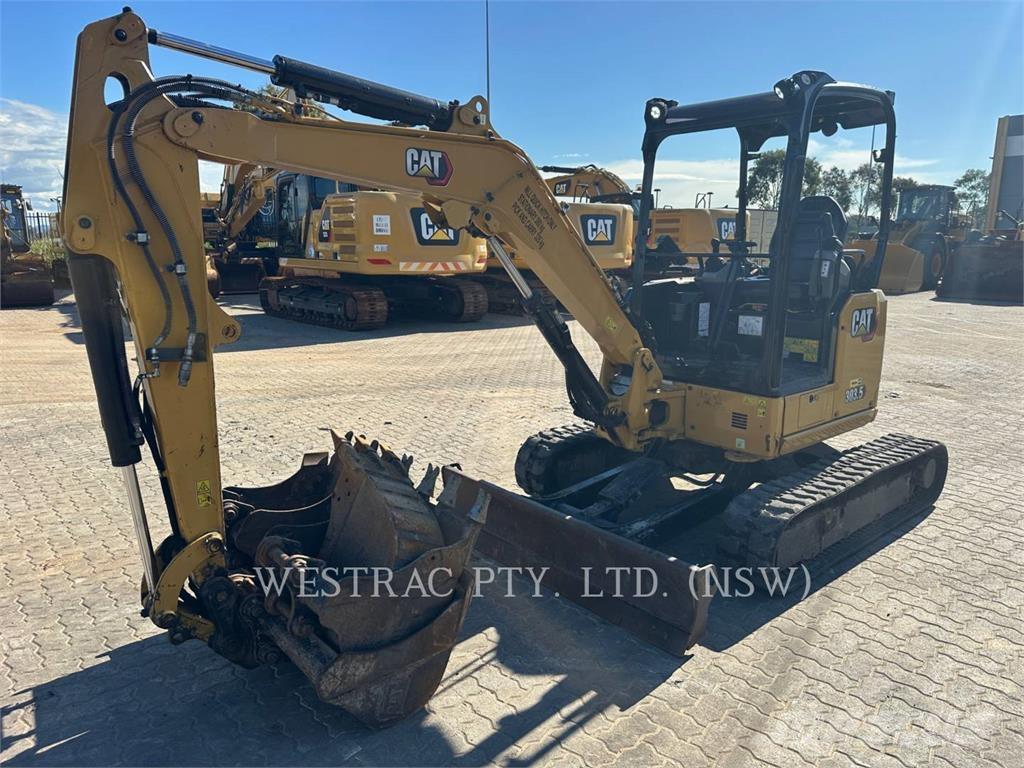 CAT 303.5-07CR Lánctalpas kotrók