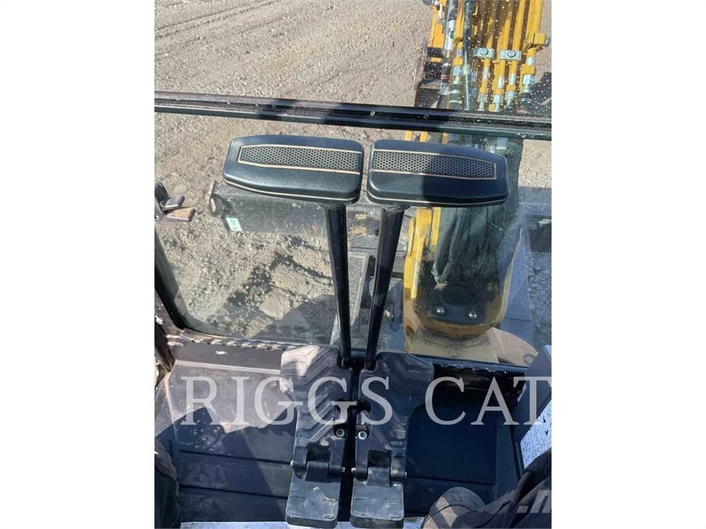 CAT 303.5 A Lánctalpas kotrók