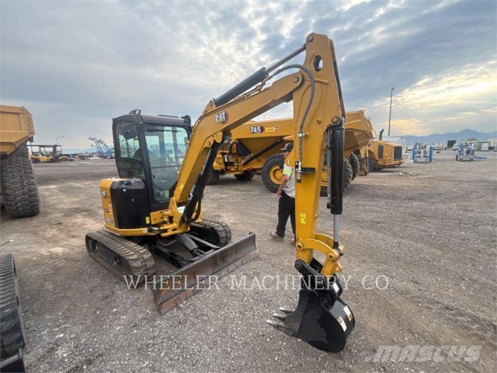 CAT 303.5 C3 Lánctalpas kotrók