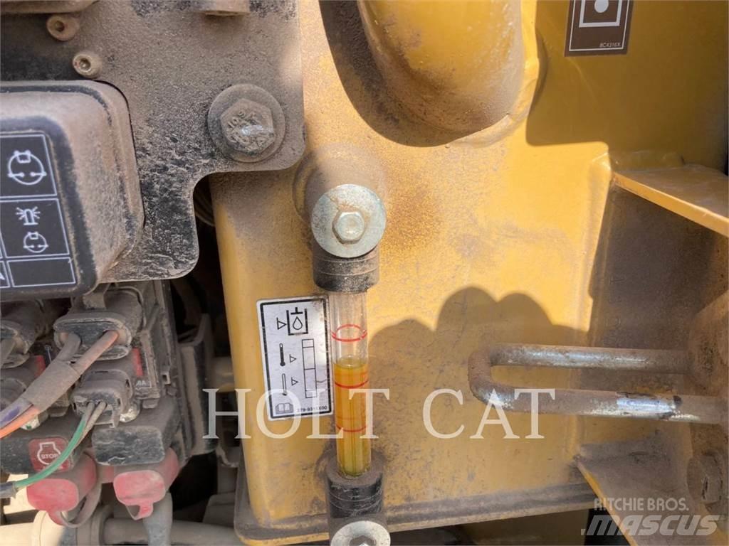 CAT 303.5 CR Lánctalpas kotrók