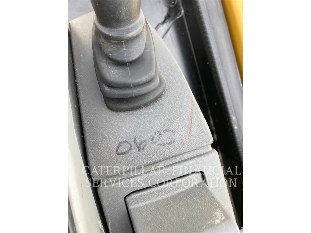 CAT 303.507CR Lánctalpas kotrók