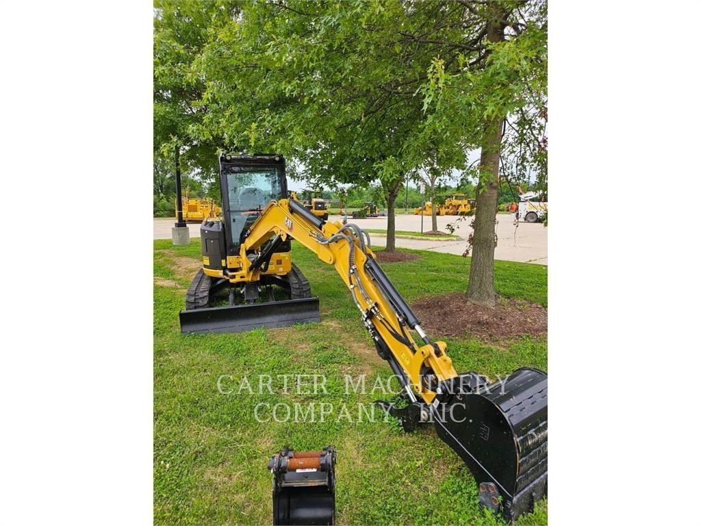 CAT 303.5CR Lánctalpas kotrók